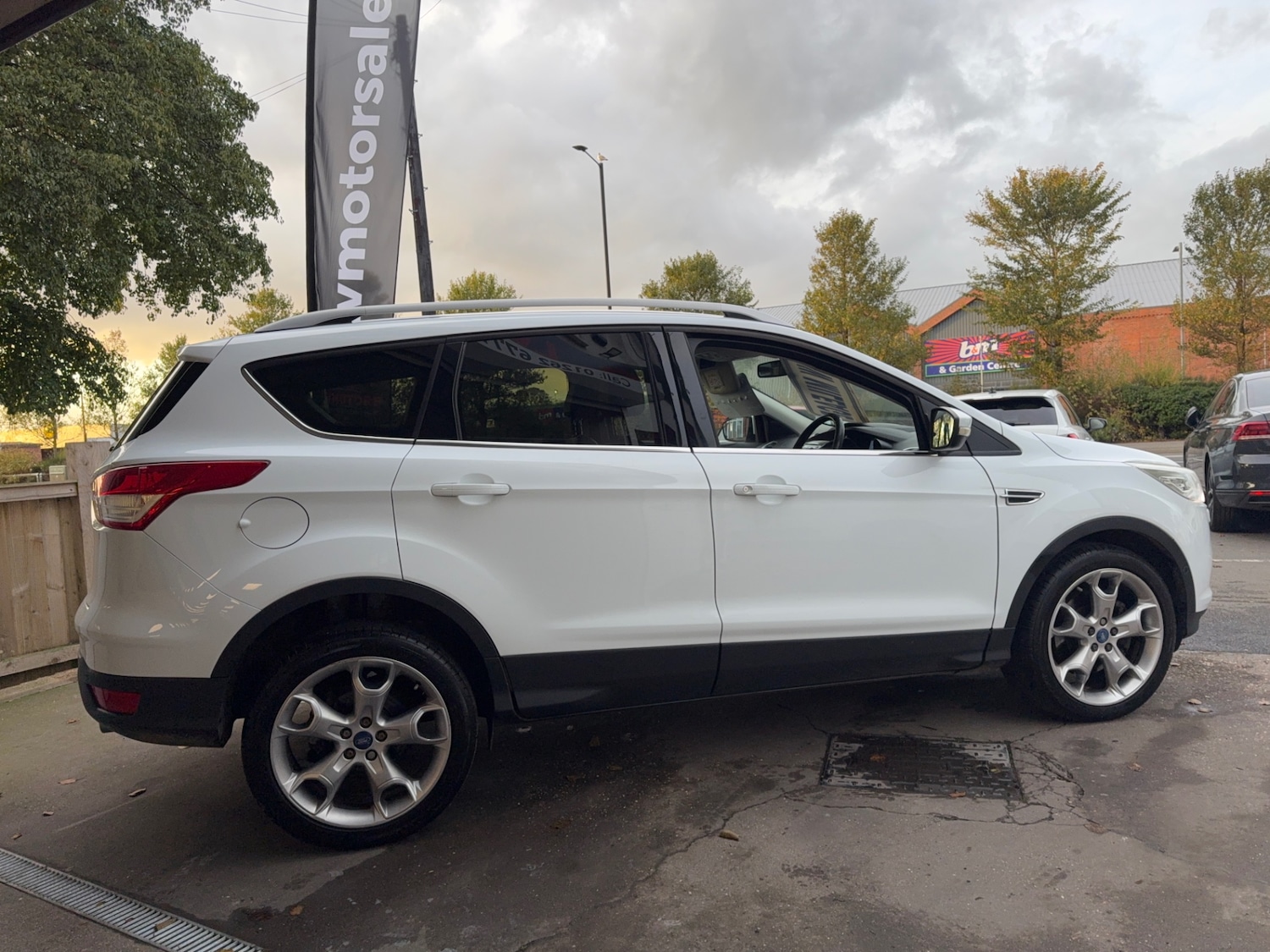 Used Ford Kuga 2014 for sale - 76404841: Photo 8