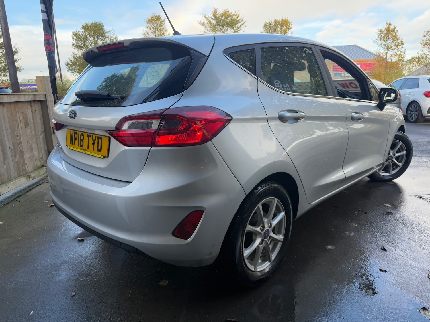 Used Ford Fiesta 2018 for sale - 76471347: Photo 2