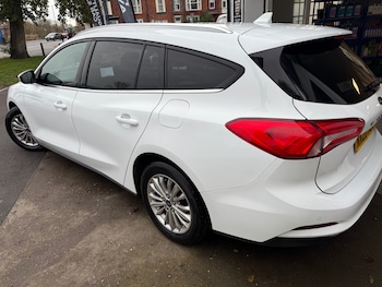 Used Ford Focus 2020 for sale - 76796616: Photo