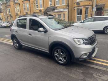 Used Dacia Sandero Stepway 2017 for sale - 74890376: Photo