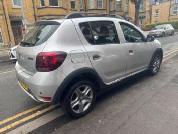 Used Dacia Sandero Stepway 2017 for sale - 74890376: Photo