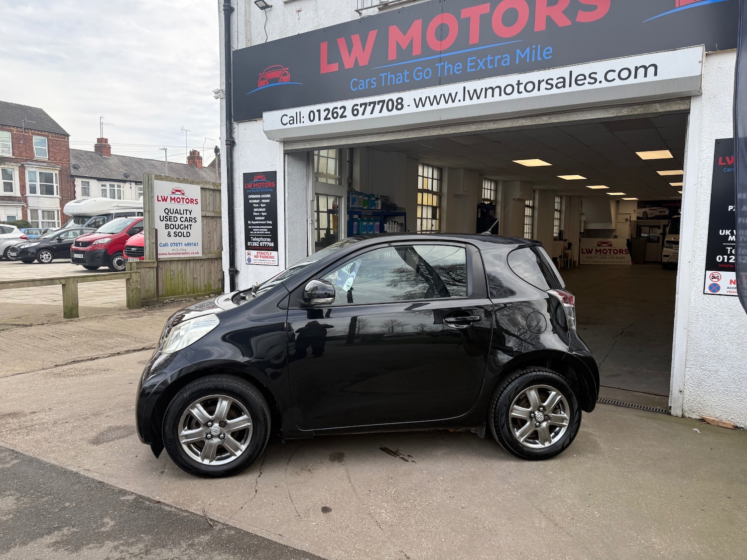 Used Toyota IQ 2010 for sale - 77641082: Photo 8