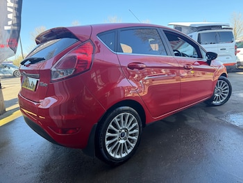 Used Ford Fiesta 2013 for sale - 78220823: Photo