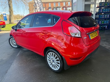 Used Ford Fiesta 2013 for sale - 78220823: Photo