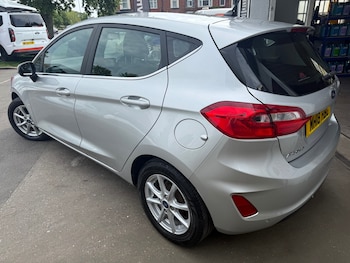 Used Ford Fiesta 2018 for sale - 78736873: Photo