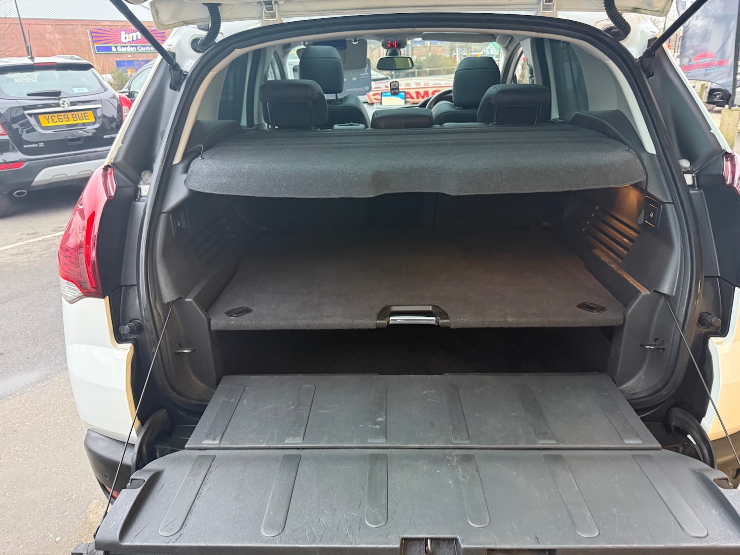 Used Peugeot 3008 2016 for sale - 77329469: Photo 12