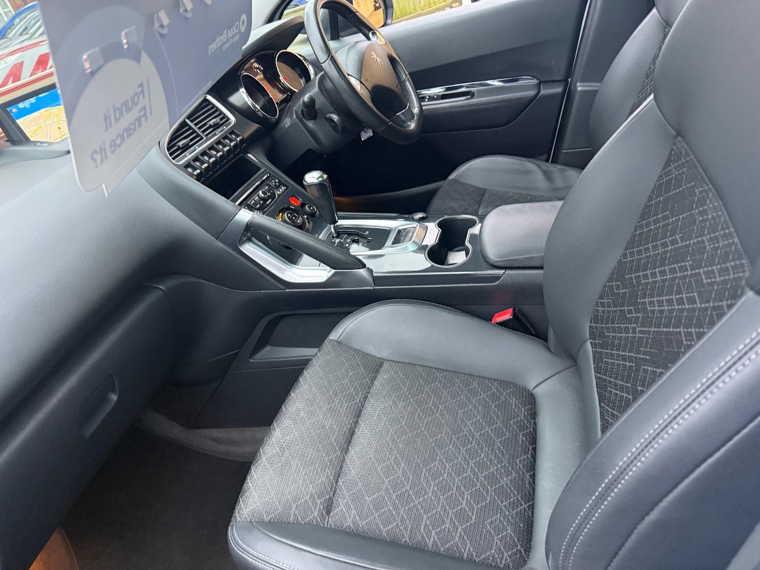 Used Peugeot 3008 2016 for sale - 77329469: Photo 9