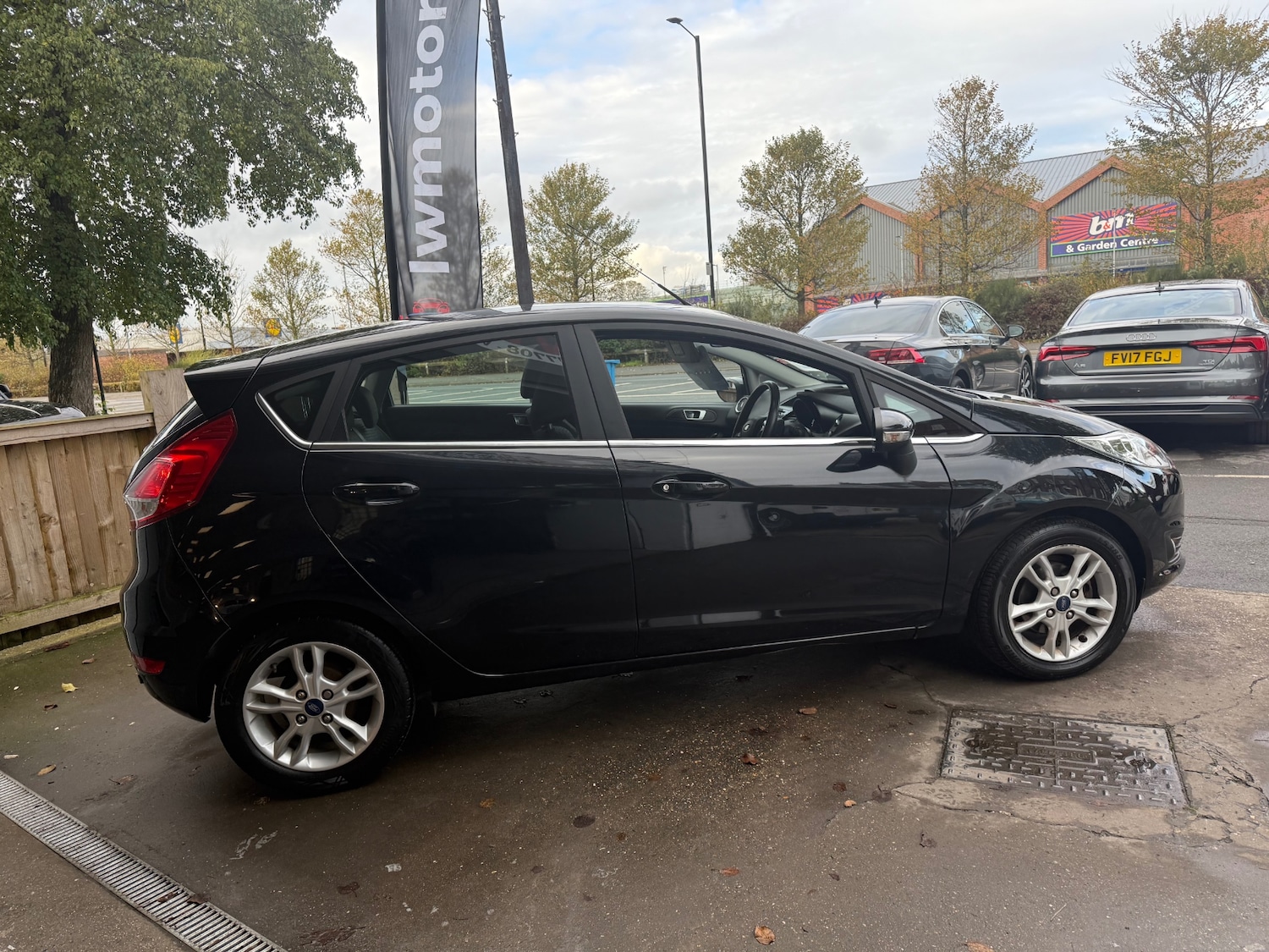 Used Ford Fiesta 2015 for sale - 76533673: Photo 6