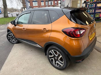 Used Renault Captur 2018 for sale - 77365417: Photo
