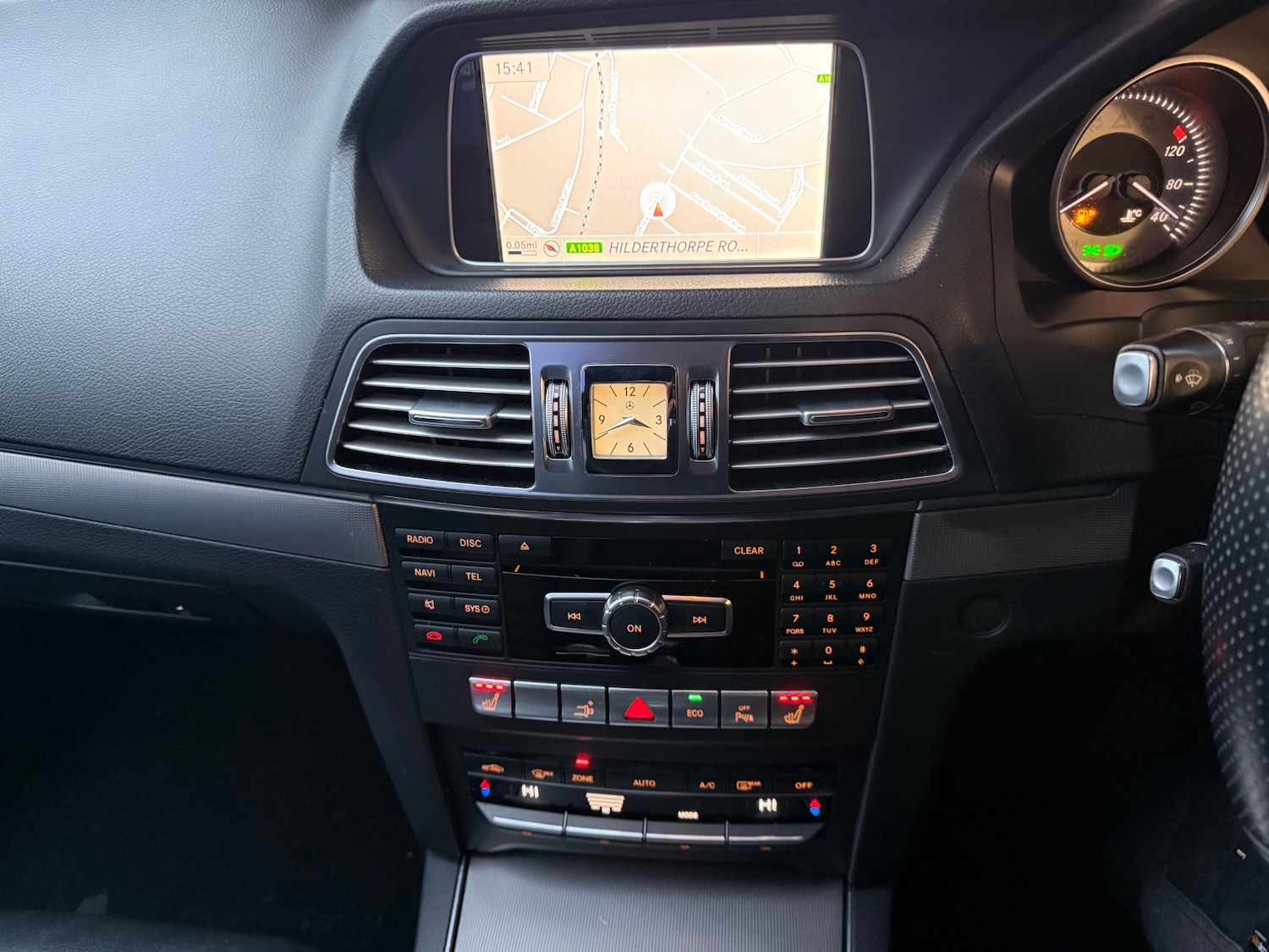 Used Mercedes-Benz E Class 2014 for sale - 77233833: Photo 11