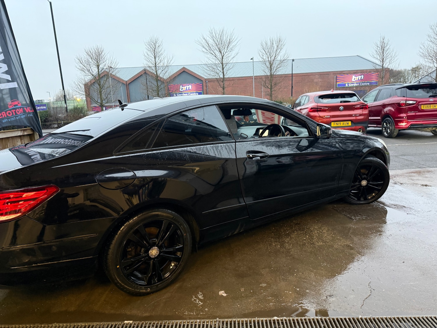 Used Mercedes-Benz E Class 2014 for sale - 77233833: Photo 2