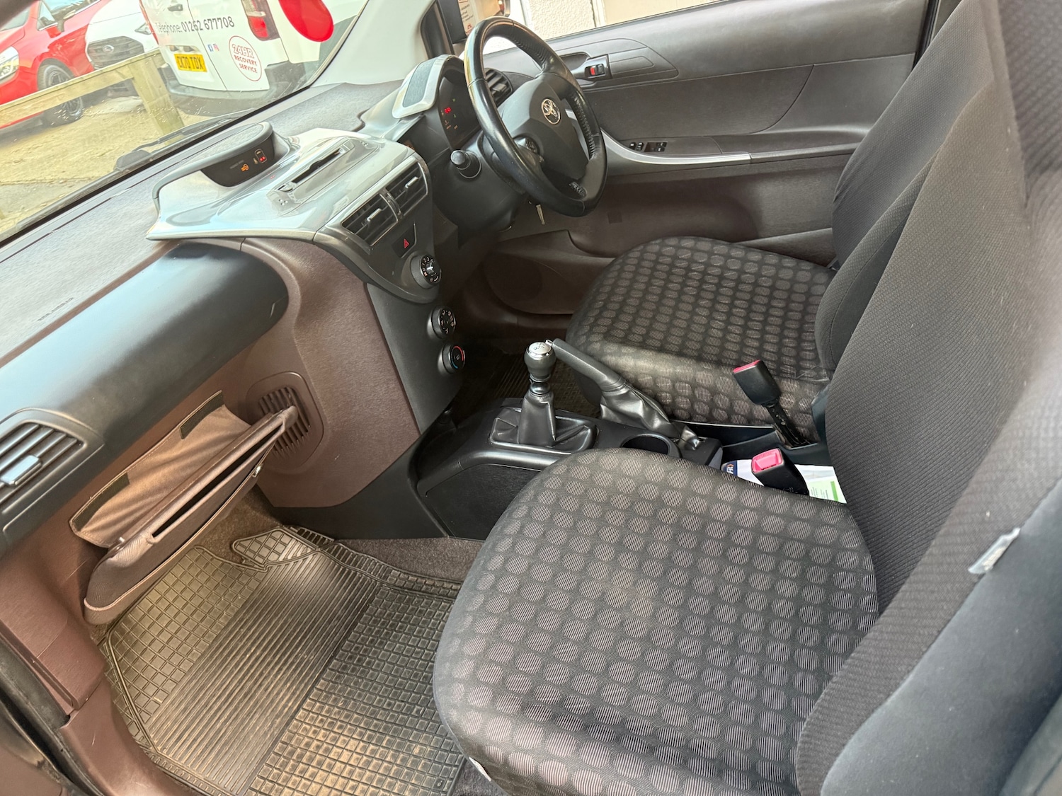 Used Toyota IQ 2009 for sale - 77195458: Photo 8