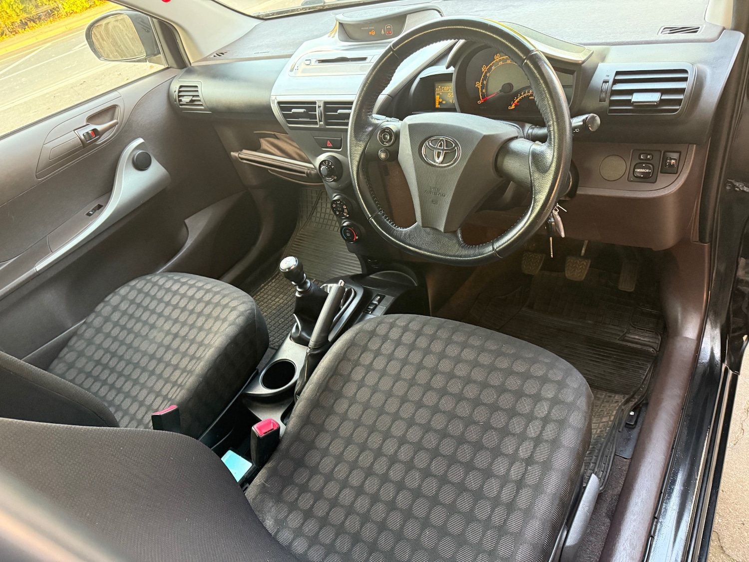 Used Toyota IQ 2009 for sale - 77195458: Photo 9