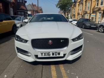 Used Jaguar XE 2016 for sale - 74962149: Photo
