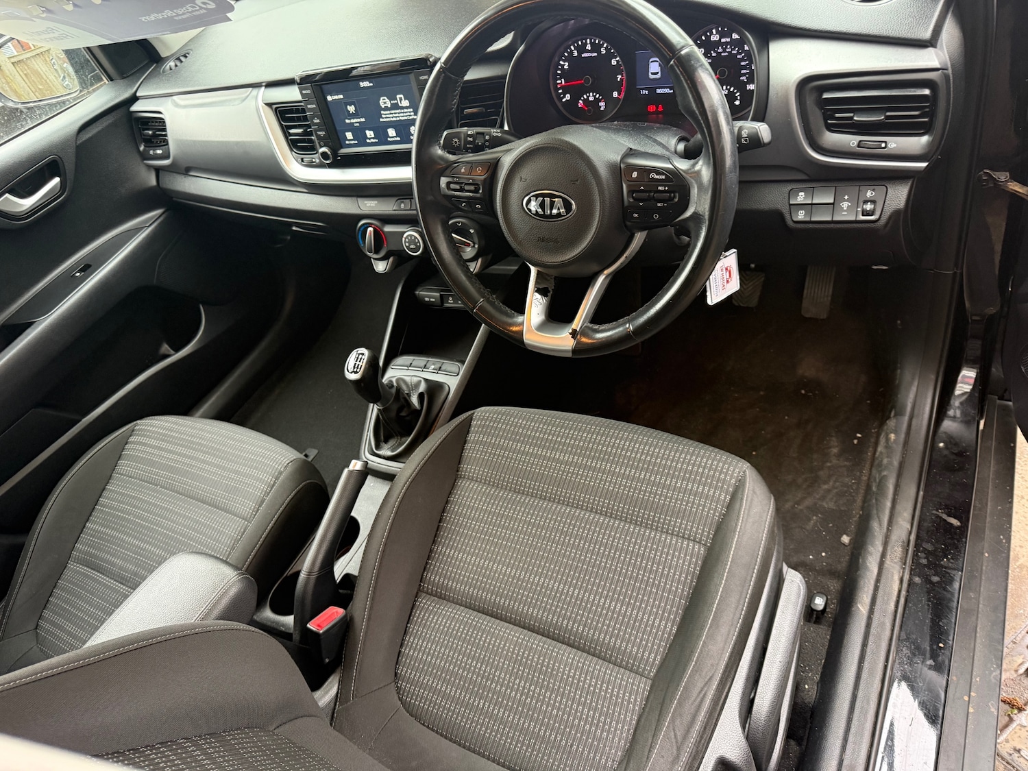 Used Kia Stonic 2018 for sale - 77851041: Photo 12