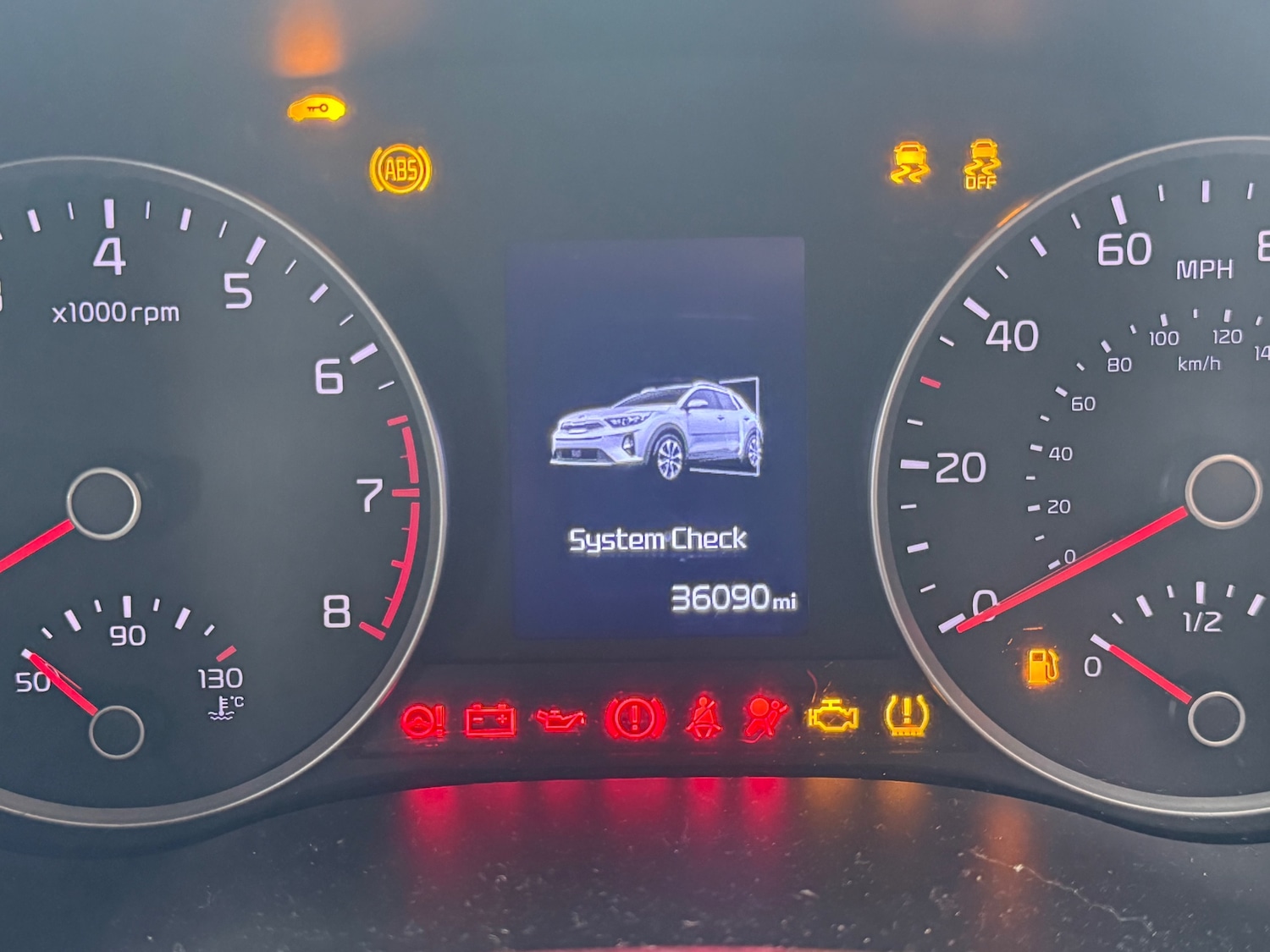 Used Kia Stonic 2018 for sale - 77851041: Photo 13