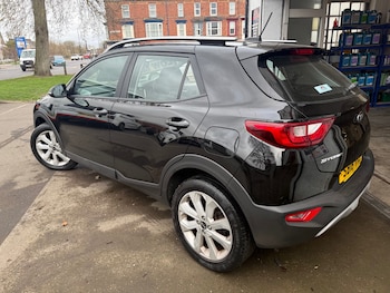 Used Kia Stonic 2018 for sale - 77851041: Photo