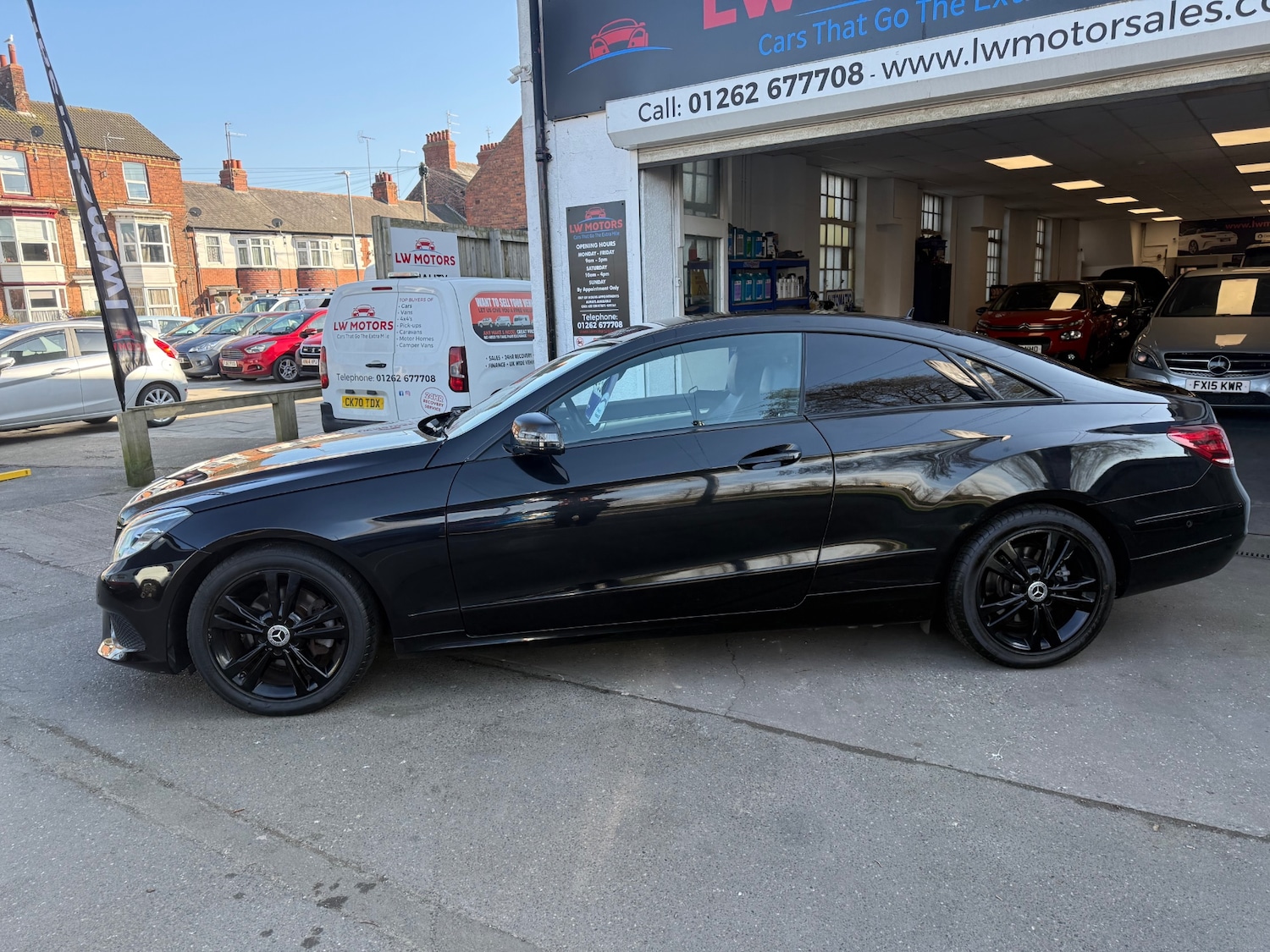 Used Mercedes-Benz E Class 2014 for sale - 77938411: Photo 8