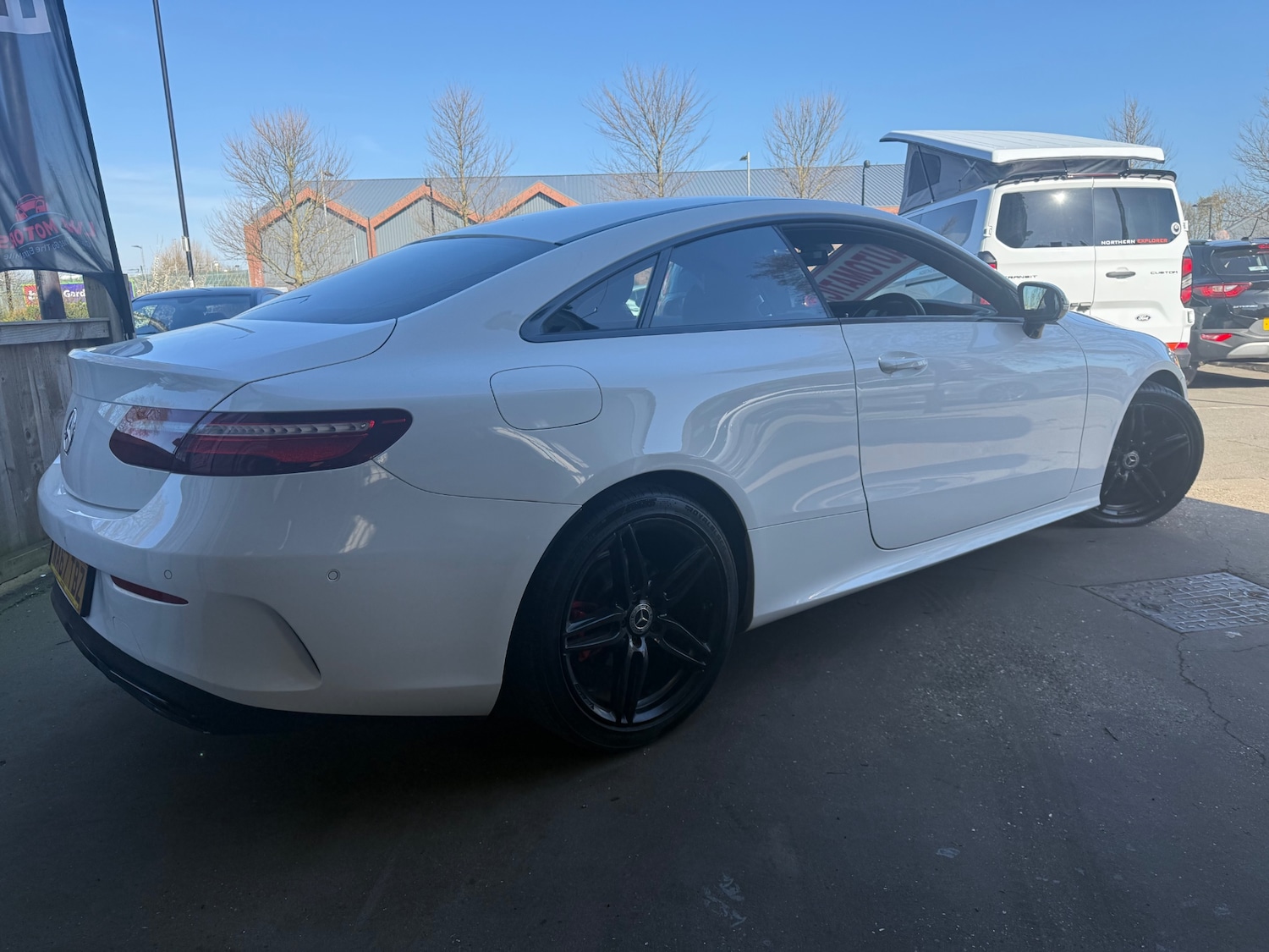 Used Mercedes-Benz E Class 2017 for sale - 77938290: Photo 2