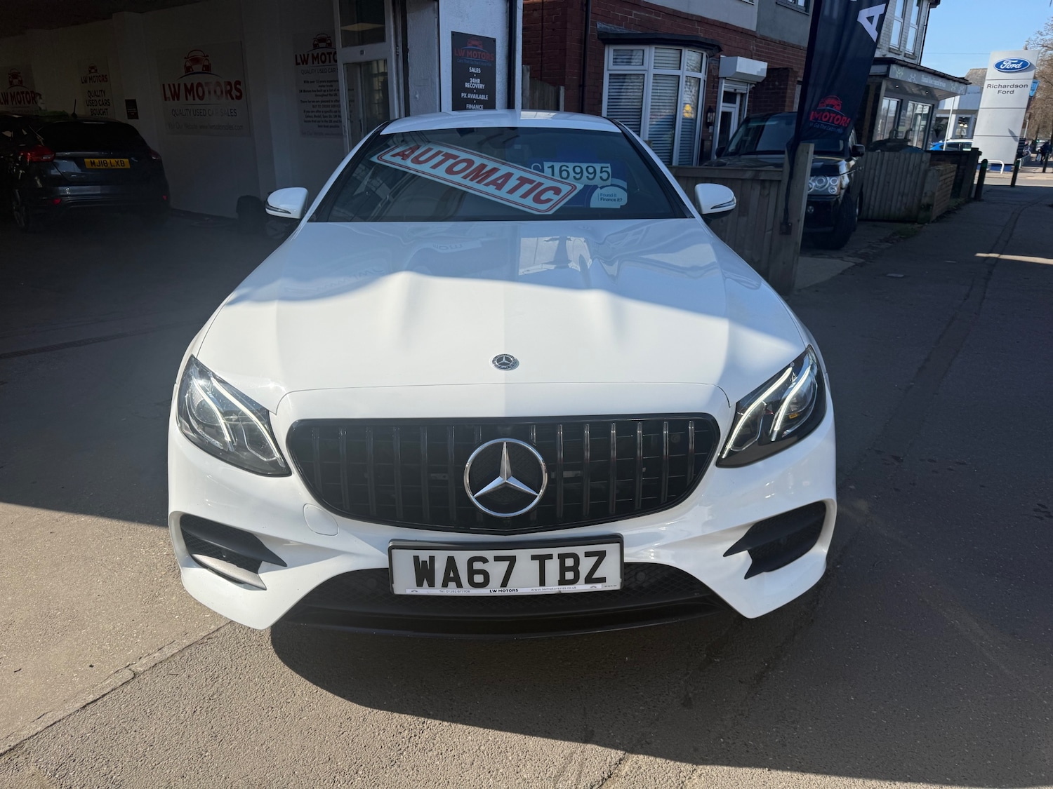 Used Mercedes-Benz E Class 2017 for sale - 77938290: Photo 6