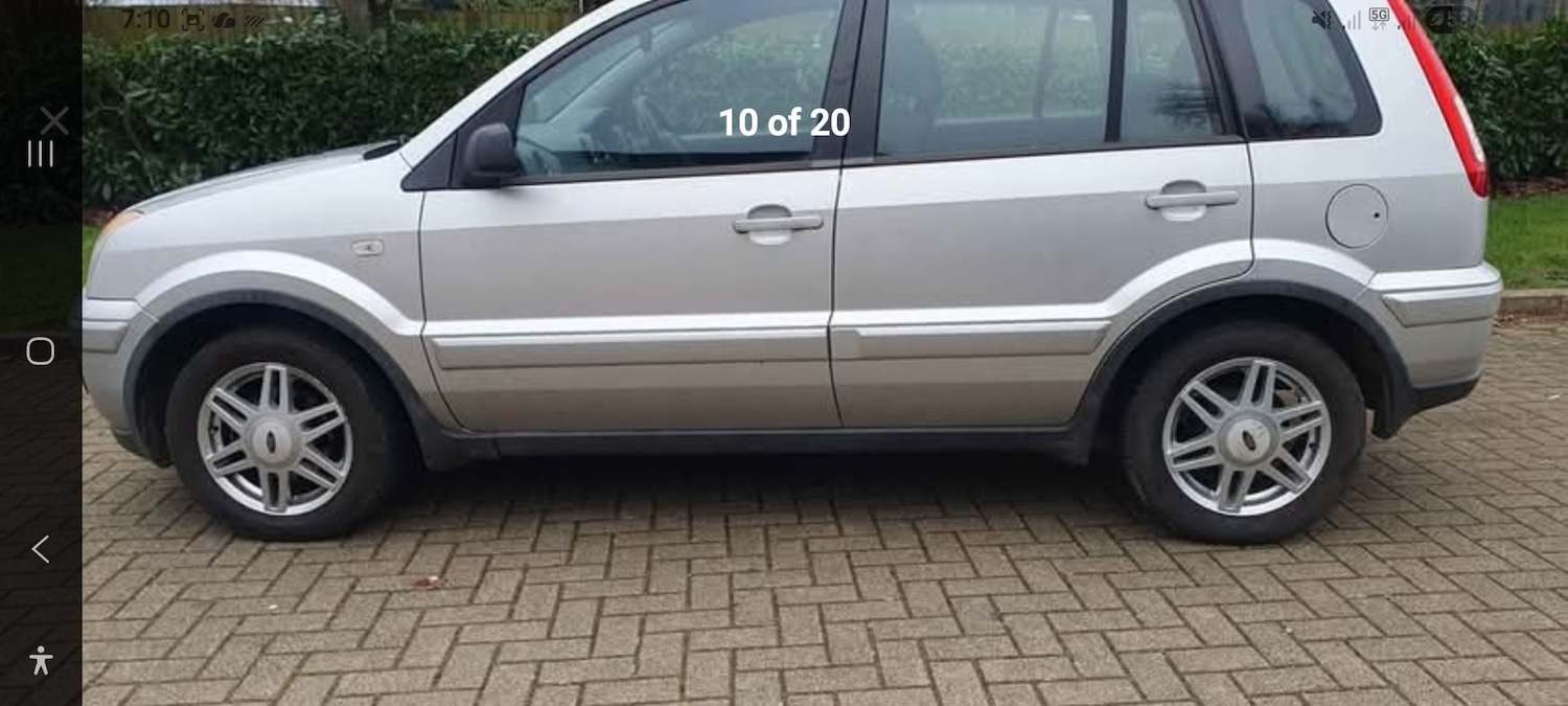 Used Ford Fusion 2011 for sale - 78063554: Photo 2