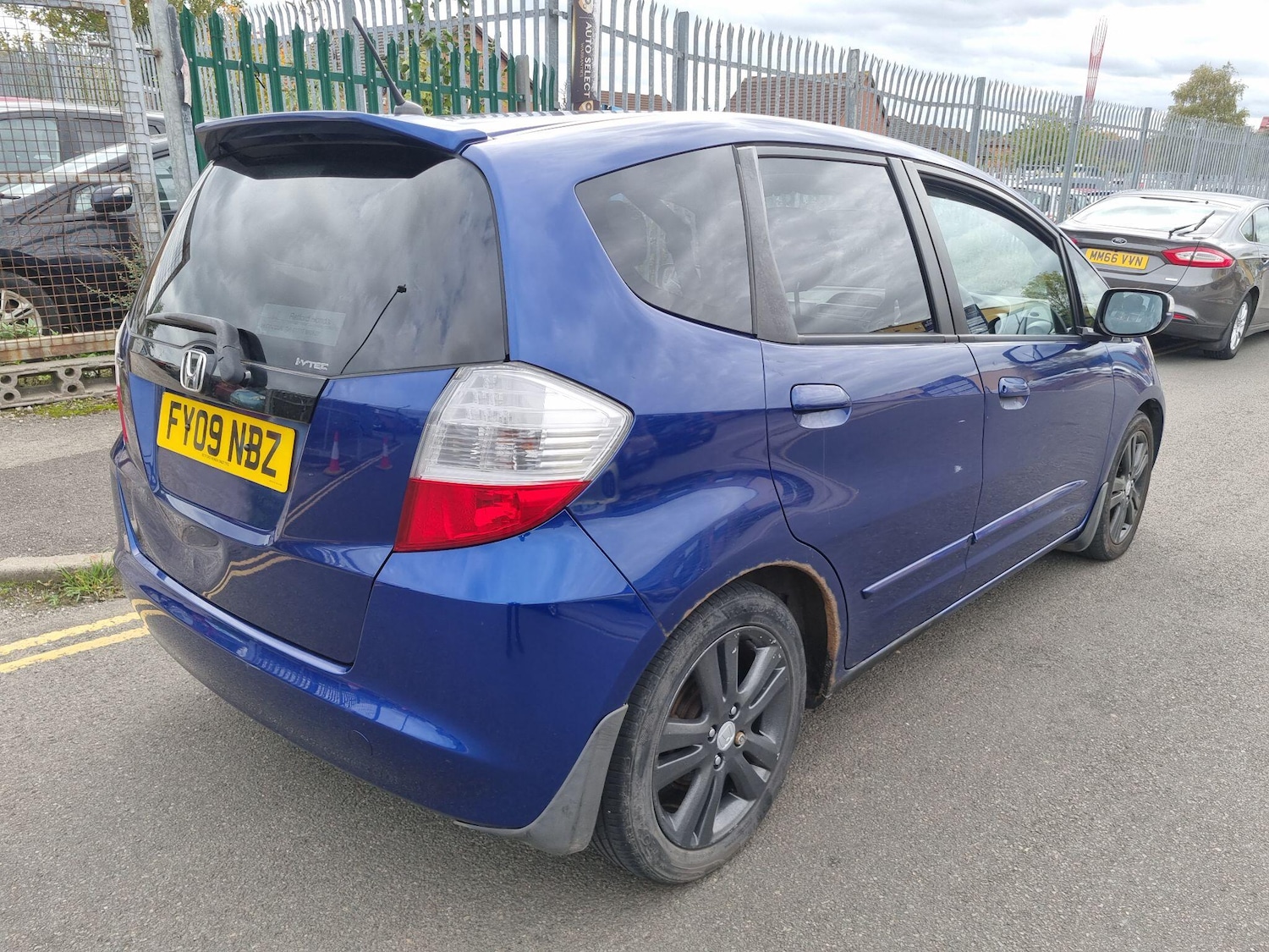 Used Honda Jazz 2009 for sale - 76500936: Photo 8