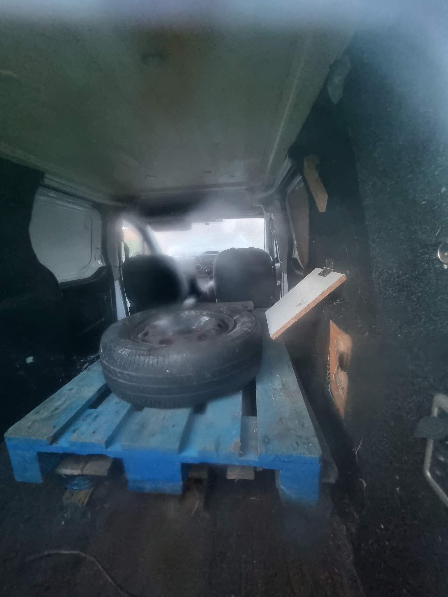 Used Peugeot Partner 2011 for sale - 76588574: Photo 10