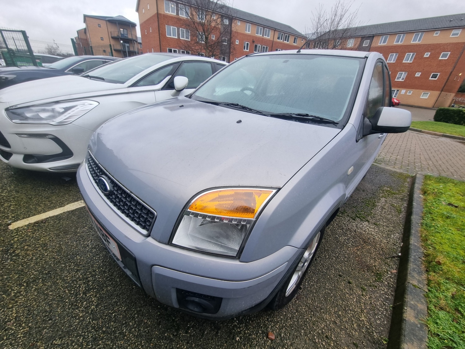 Used Ford Fusion 2011 for sale - 76757412: Photo 2