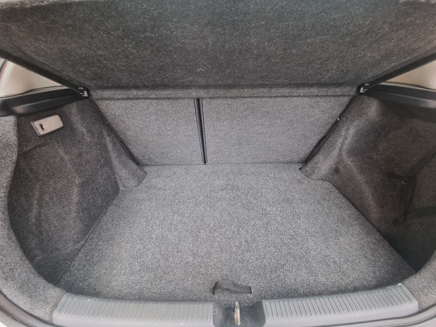 Used Toyota Corolla 2002 for sale - 76577767: Photo 25