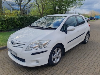 Used Toyota Auris 2010 for sale - 76251289: Photo
