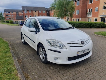 Used Toyota Auris 2010 for sale - 76251289: Photo