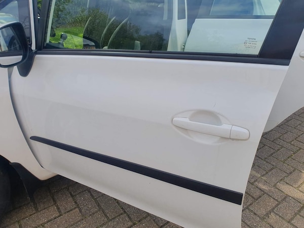 Used Toyota Auris 2010 for sale - 76251289: Photo 30