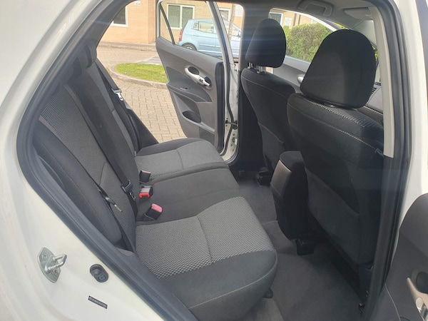 Used Toyota Auris 2010 for sale - 76251289: Photo 44