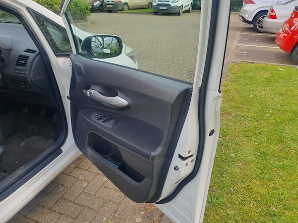 Used Toyota Auris 2010 for sale - 76251289: Photo 48