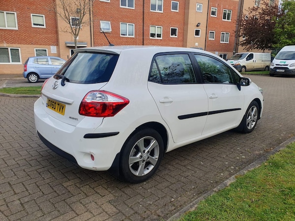 Used Toyota Auris 2010 for sale - 76251289: Photo 8