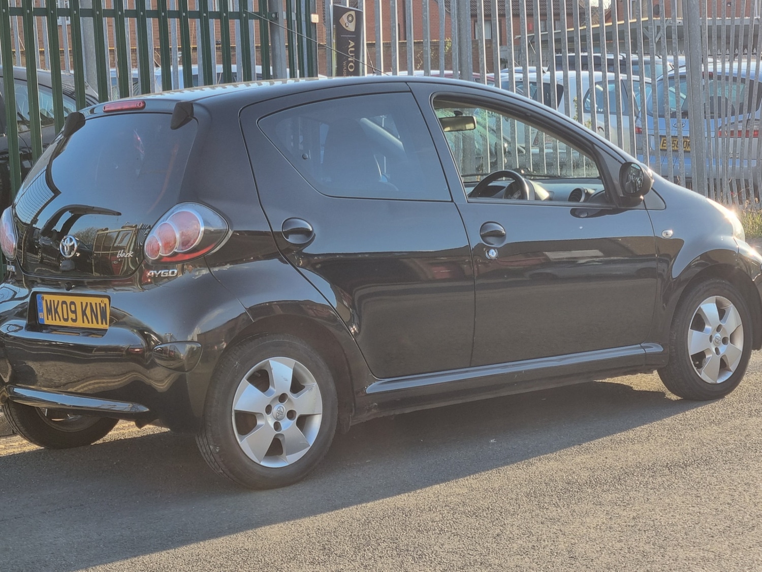 Used Toyota AYGO 2009 for sale - 76577379: Photo 11