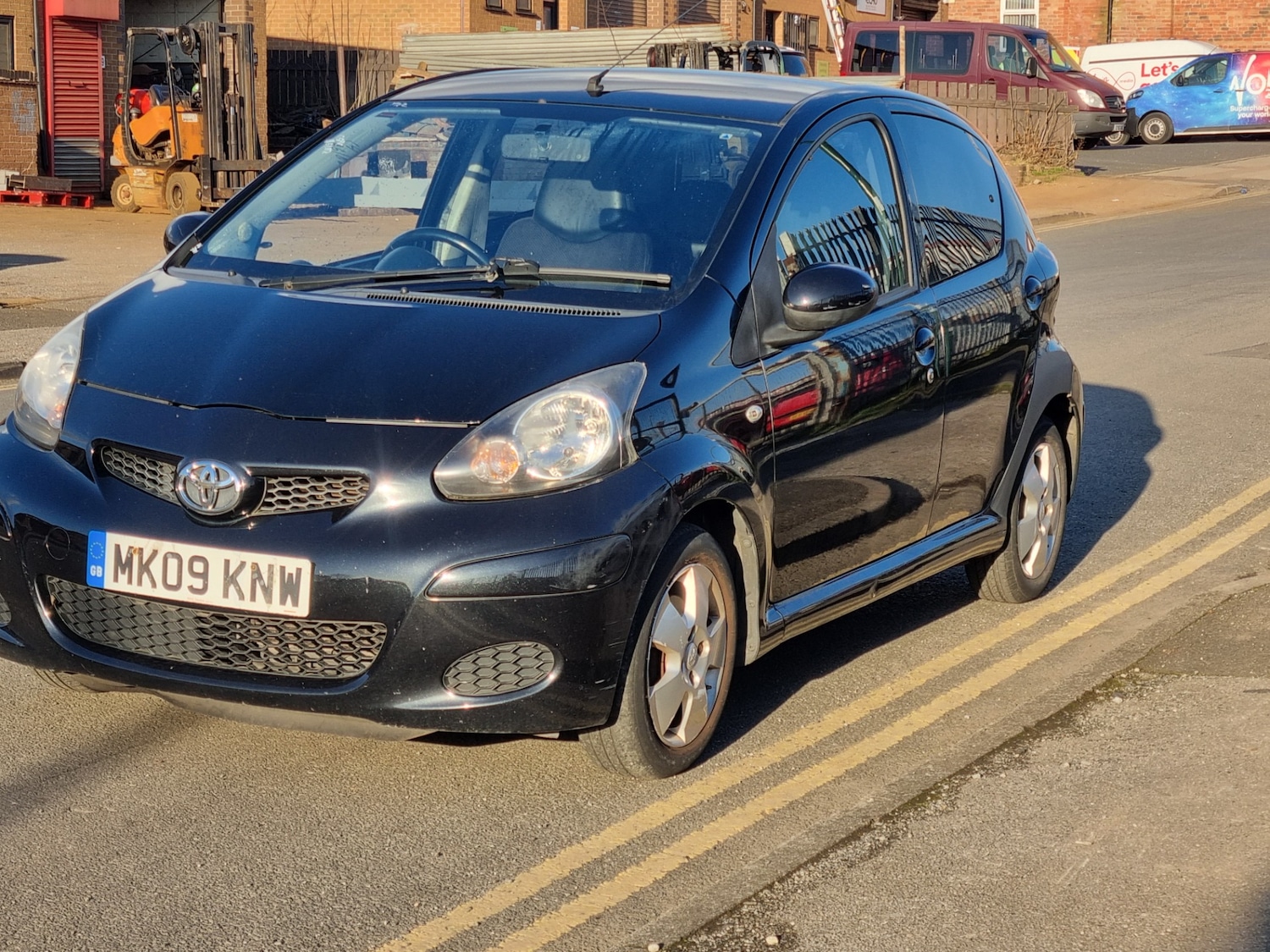 Used Toyota AYGO 2009 for sale - 76577379: Photo 14