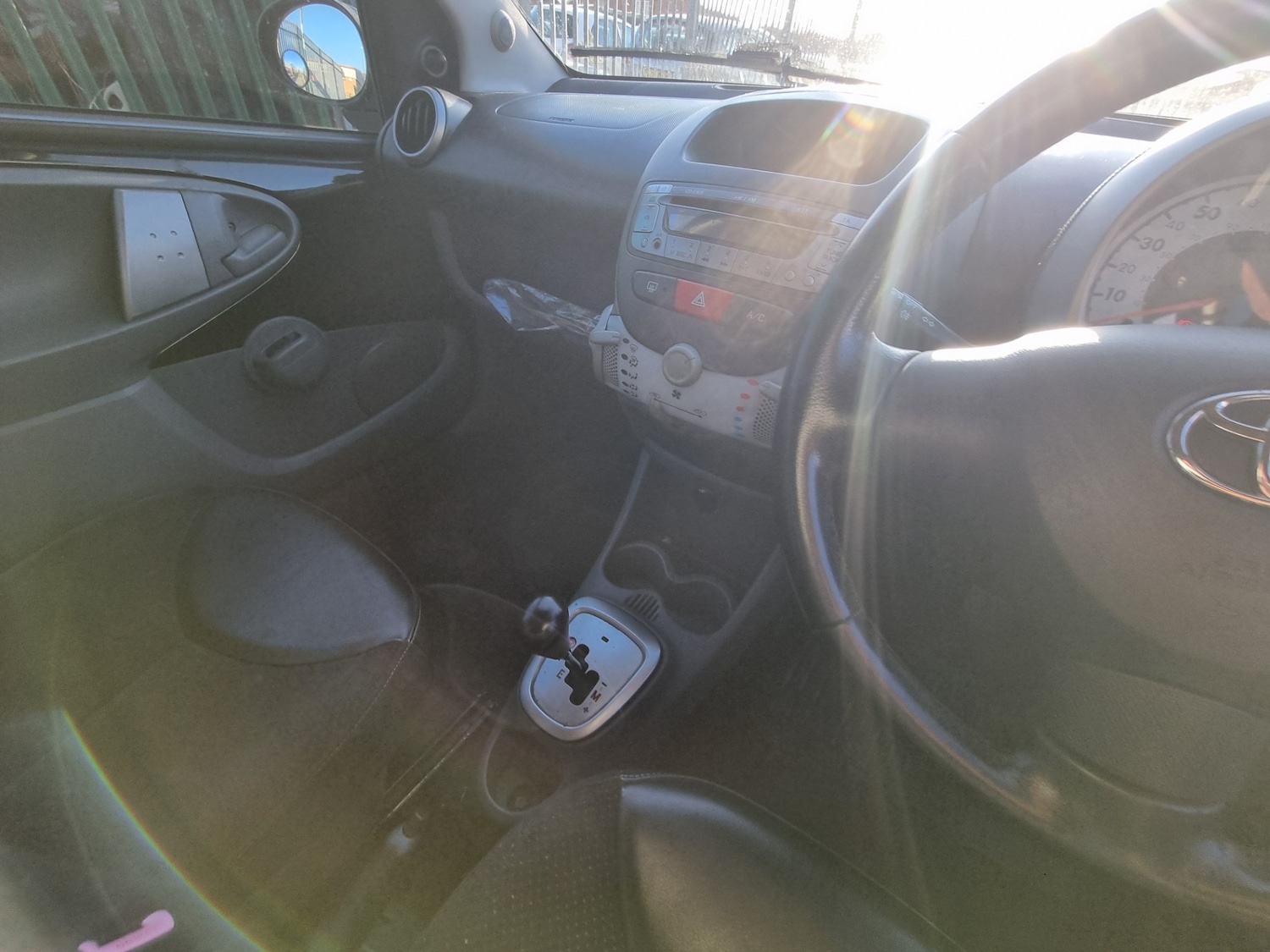 Used Toyota AYGO 2009 for sale - 76577379: Photo 19