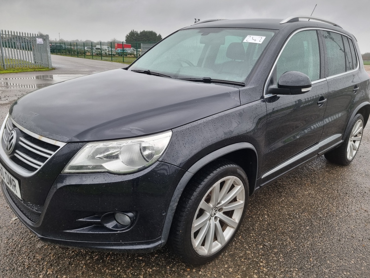 Used Volkswagen Tiguan 2010 for sale - 77326397: Photo 25