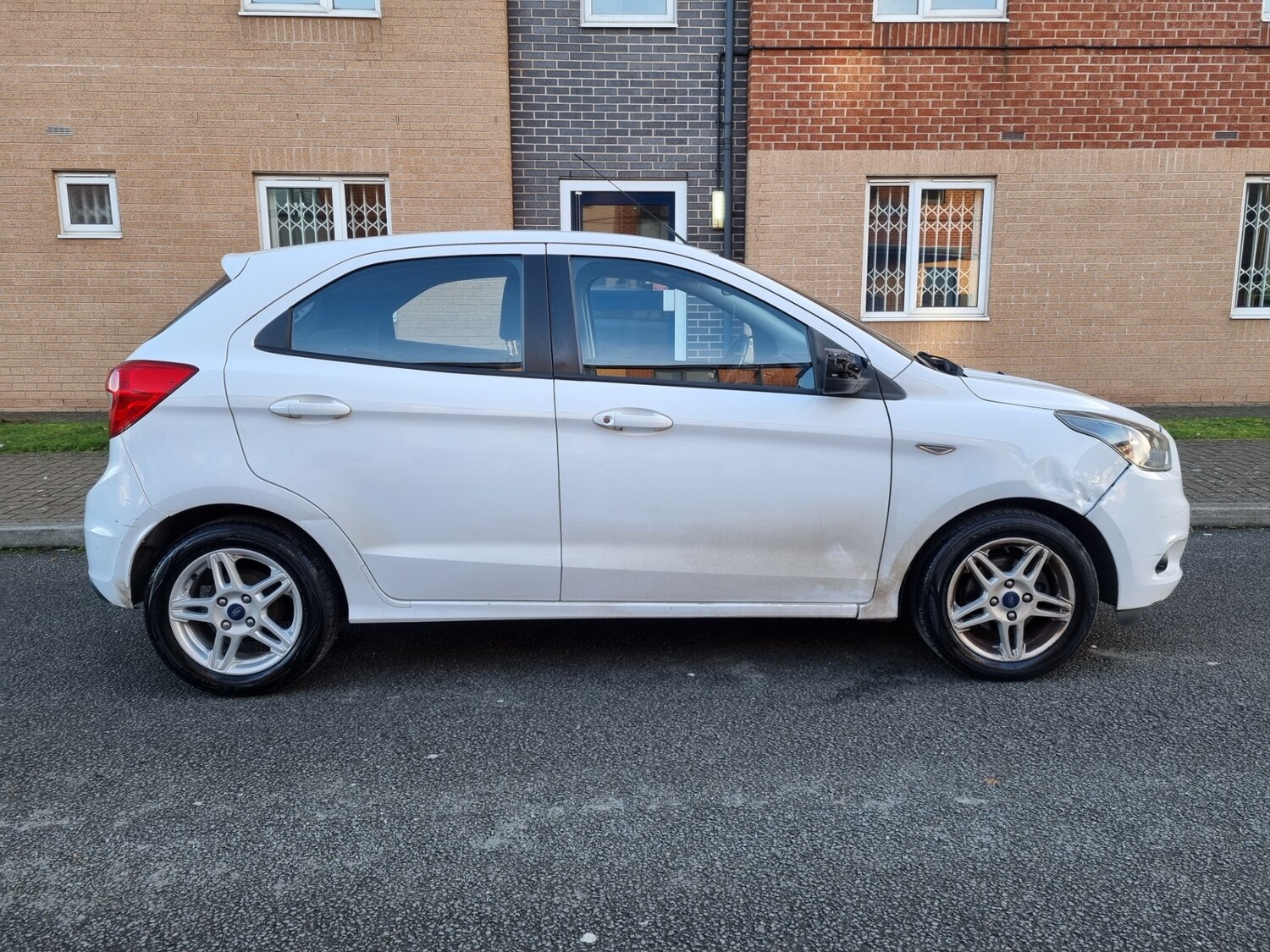 Used Ford Ka+ 2017 for sale - 77186484: Photo 33
