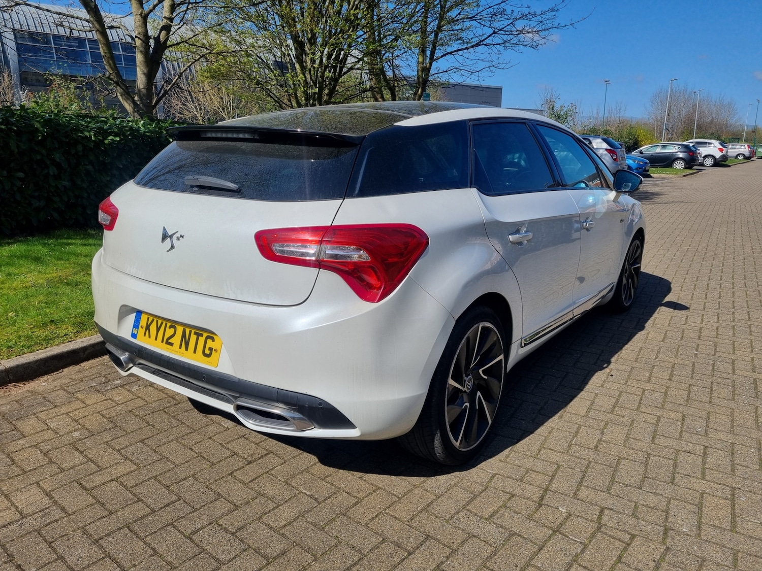 Used Citroen DS5 2012 for sale - 76577497: Photo 11