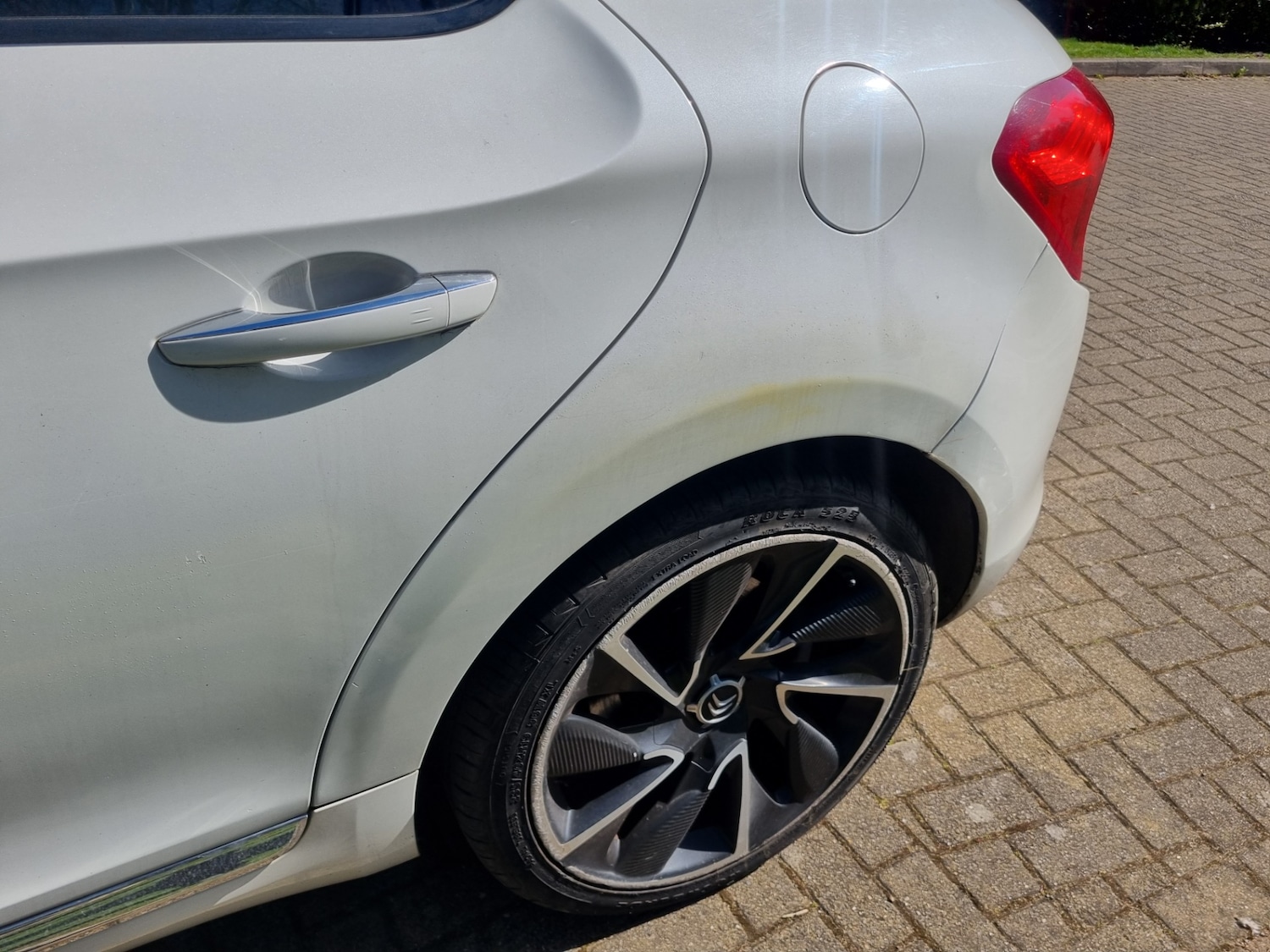 Used Citroen DS5 2012 for sale - 76577497: Photo 16