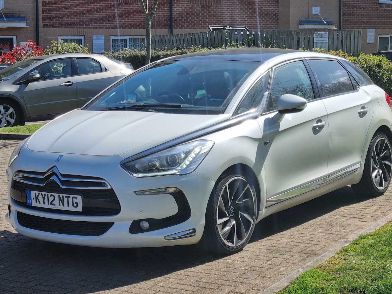 Used Citroen DS5 2012 for sale - 76577497: Photo 37