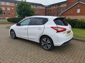 Used Nissan Pulsar 2014 for sale - 76577372: Photo