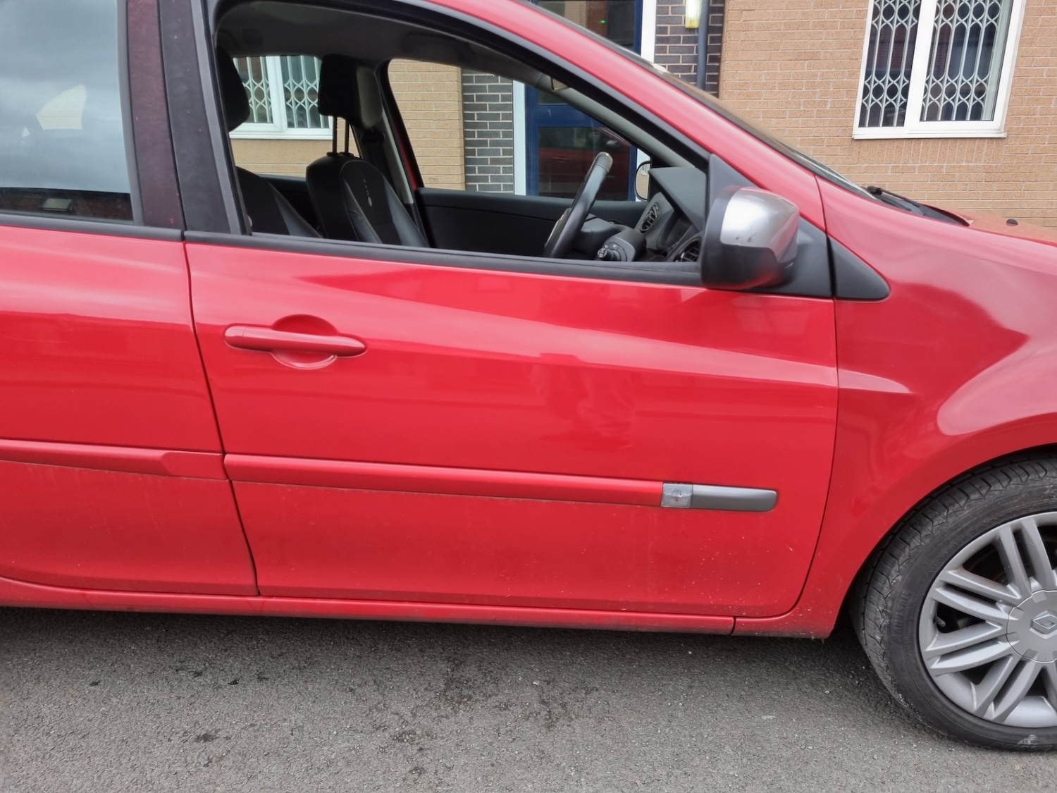 Used Renault Clio 2011 for sale - 76578394: Photo 10