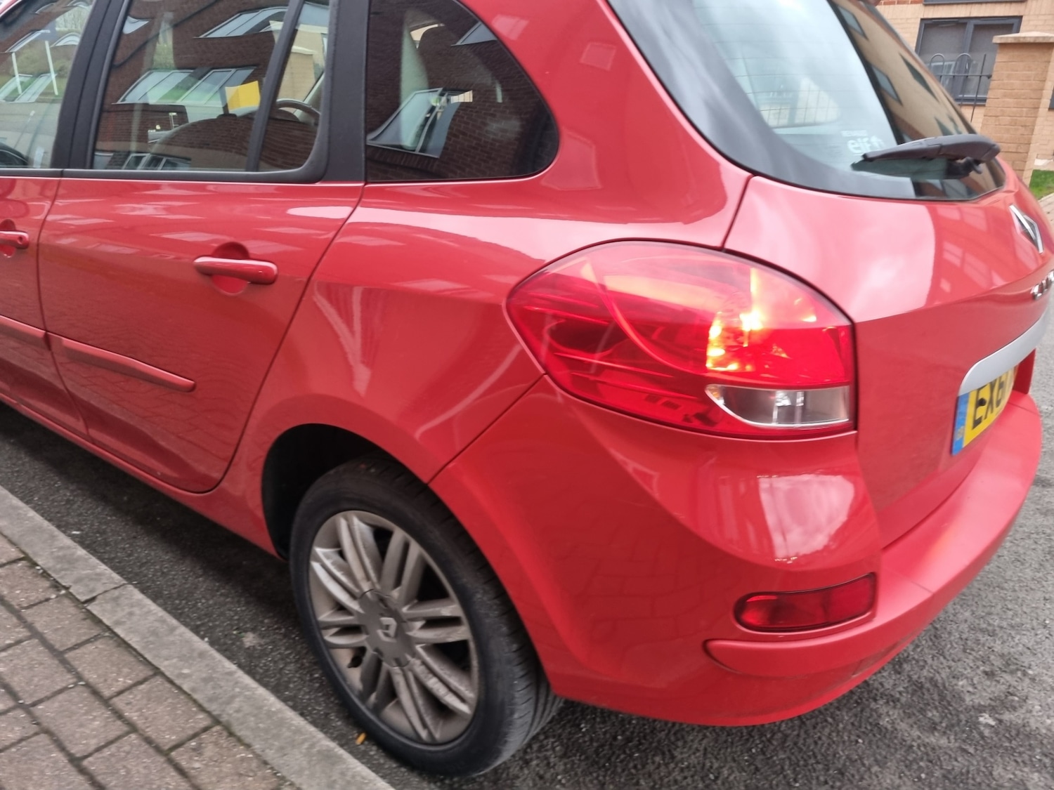 Used Renault Clio 2011 for sale - 76578394: Photo 12