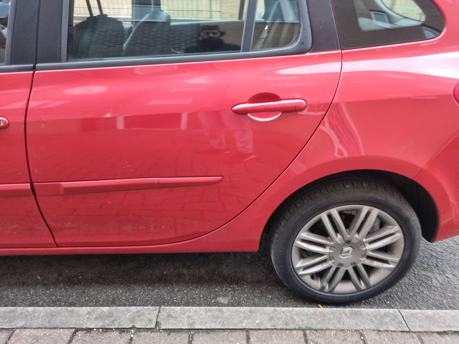 Used Renault Clio 2011 for sale - 76578394: Photo 14