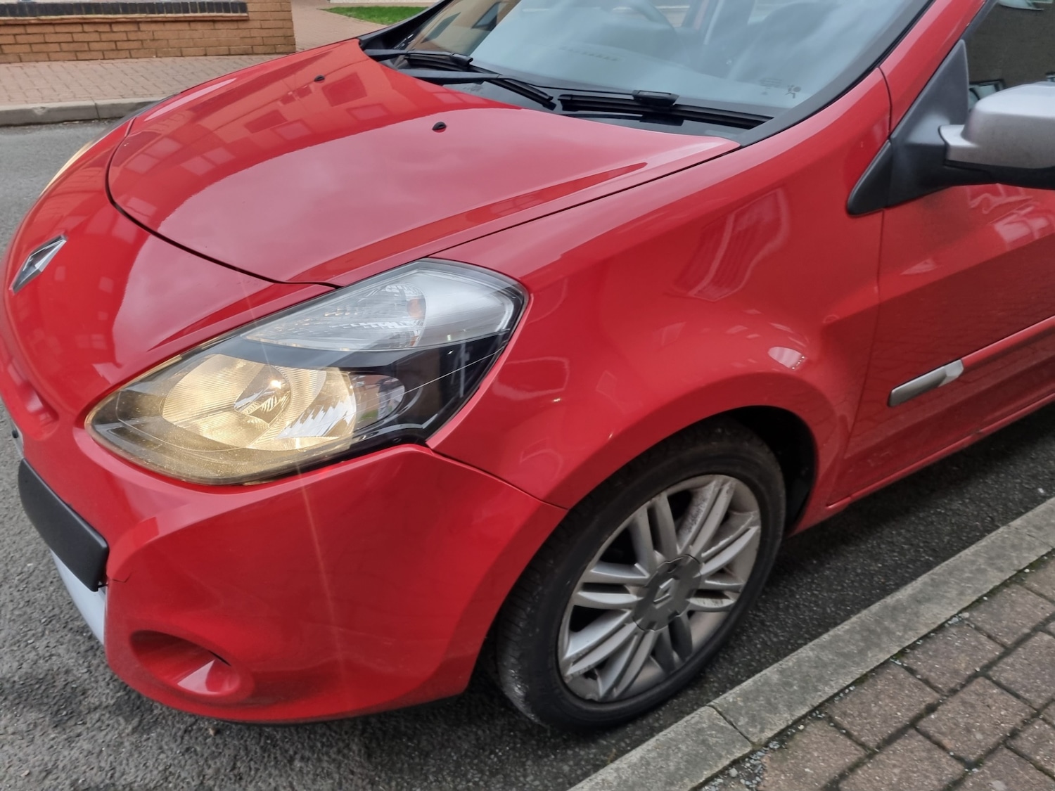 Used Renault Clio 2011 for sale - 76578394: Photo 16