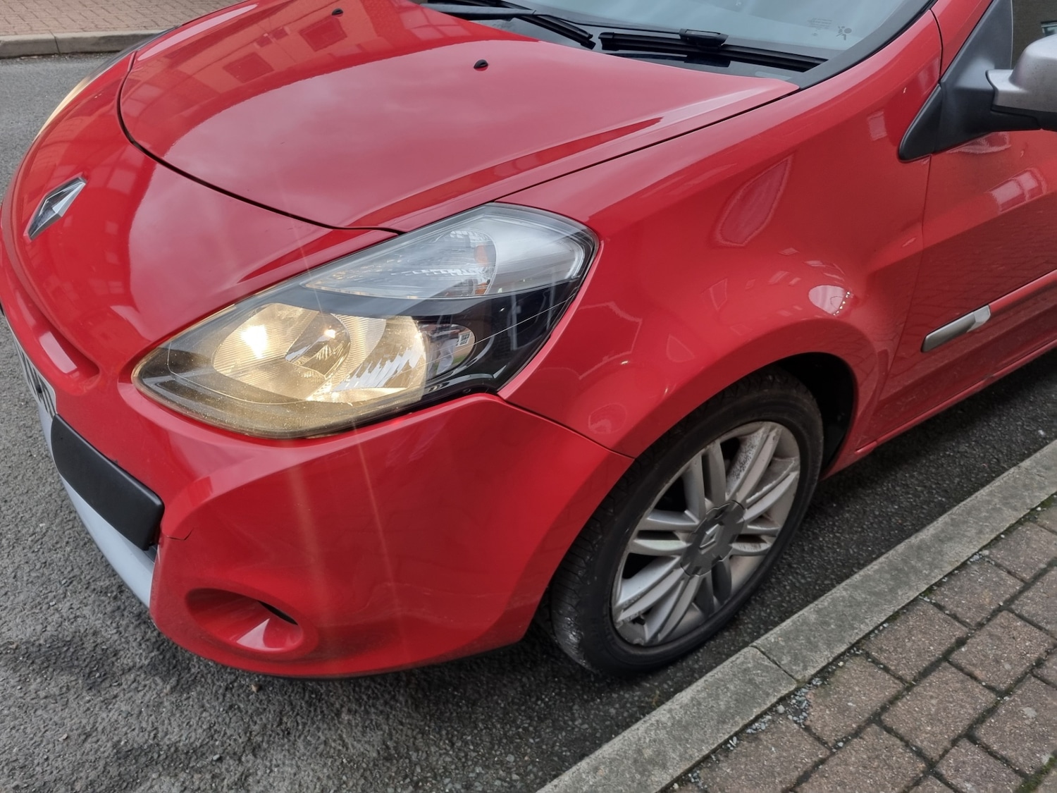 Used Renault Clio 2011 for sale - 76578394: Photo 17