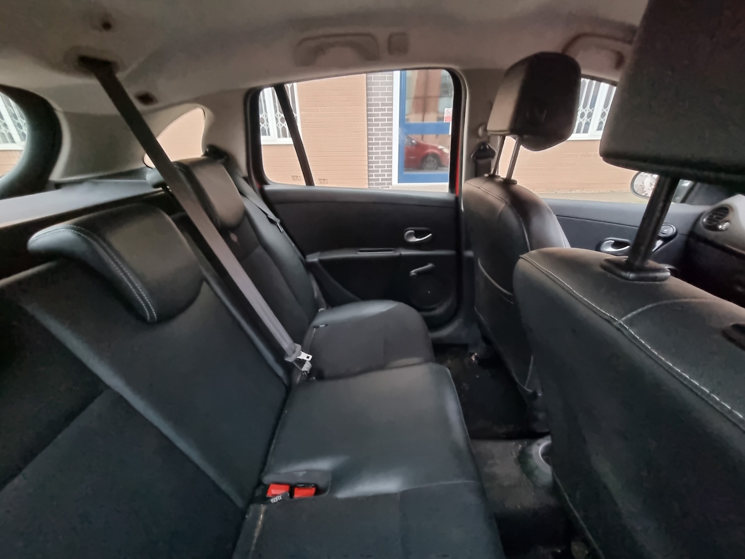 Used Renault Clio 2011 for sale - 76578394: Photo 25